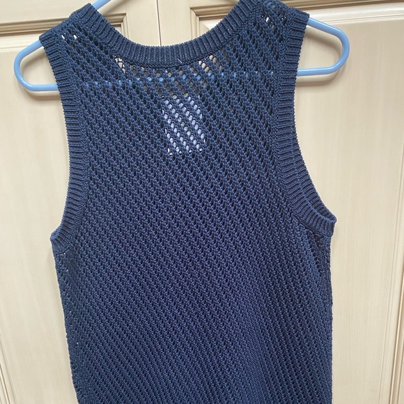 Vince Sleeveless Crew Neck Crochet Knit Sweater NWT - Picture 2 of 4